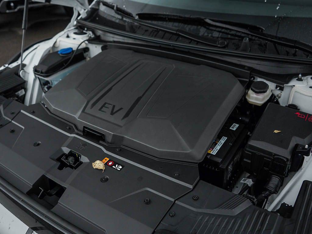 New 2026 Hyundai Ioniq 5 SEL image 7