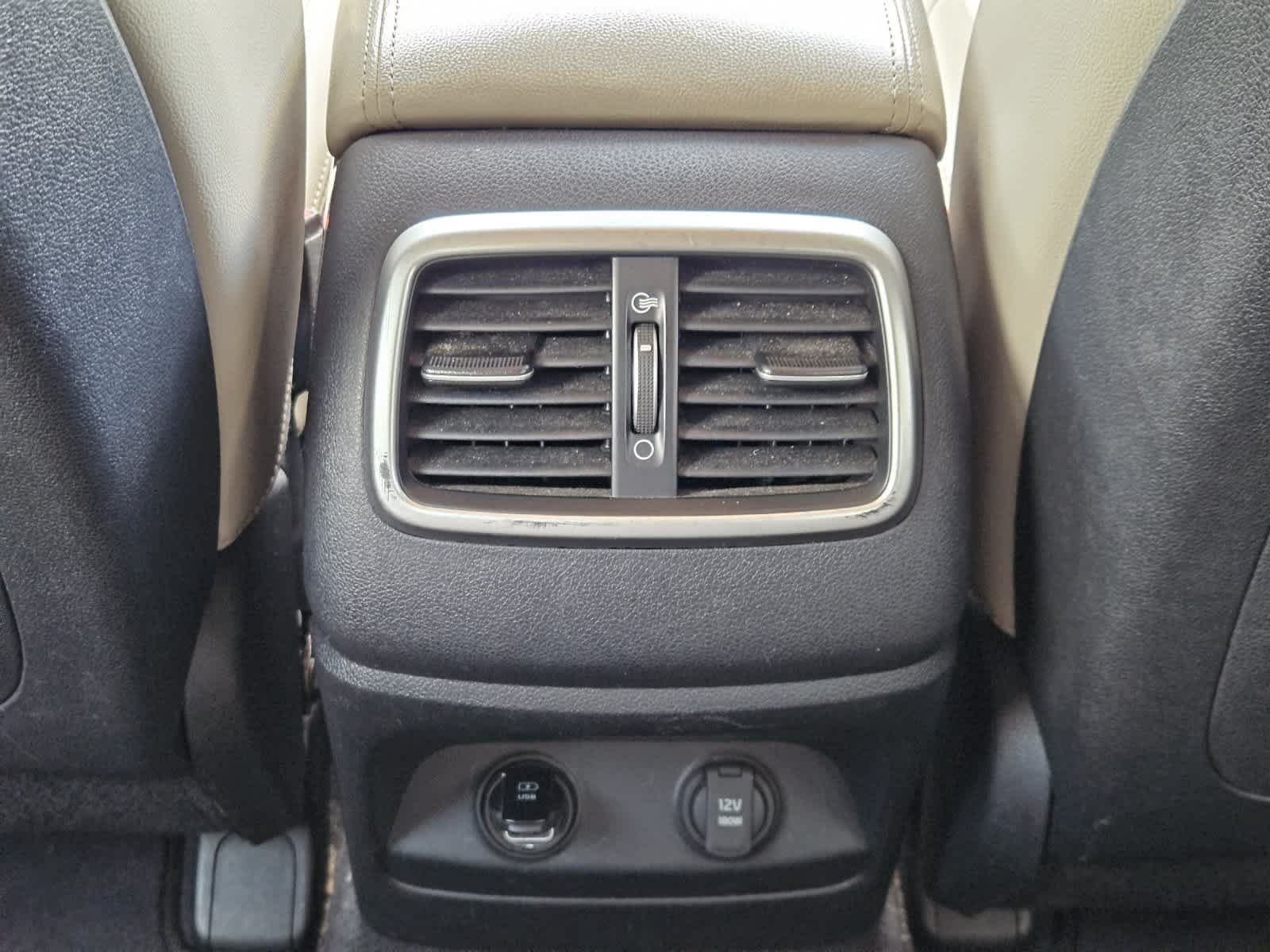 Used 2017 Kia Sorento EX FWD image 29