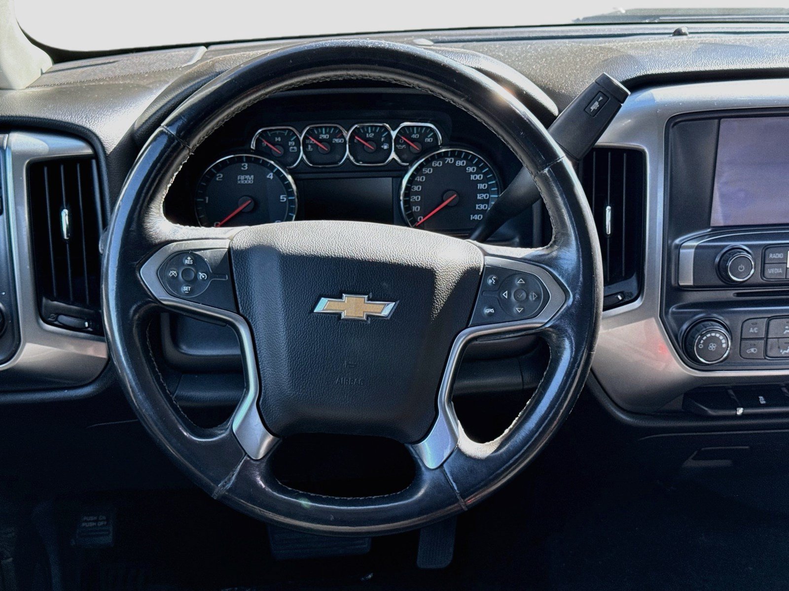 Used 2018 Chevrolet Silverado 1500 LT w/ Trailering Package AWD/4WD image 13