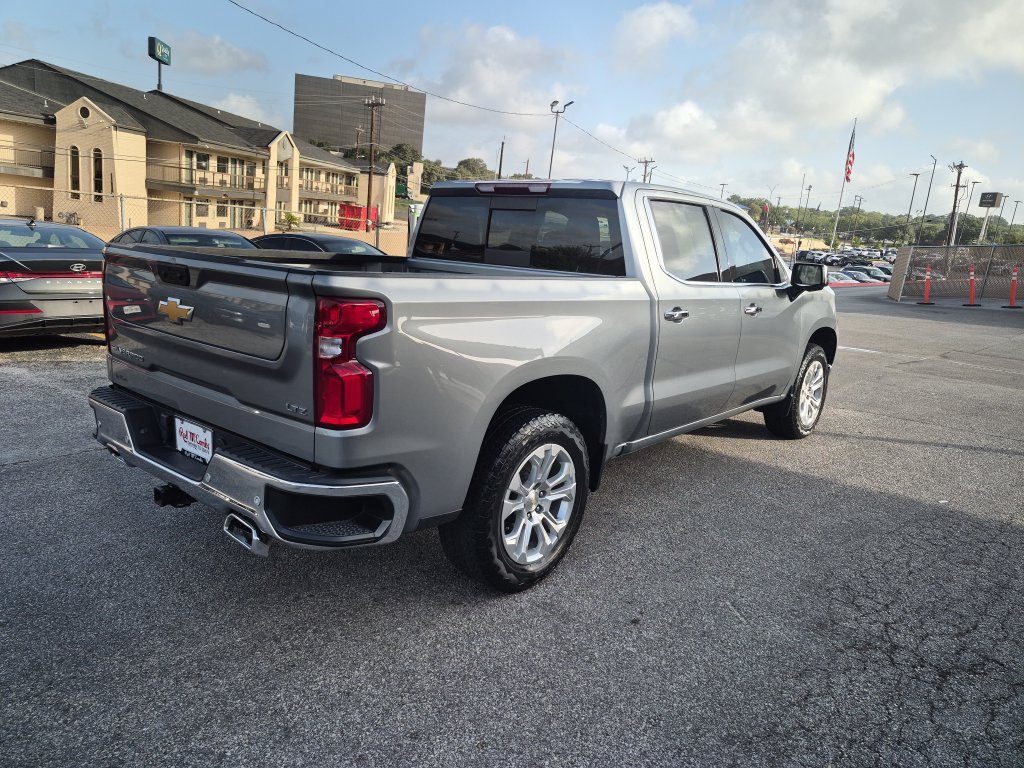 Used 2024 Chevrolet Silverado 1500 LTZ w/ LTZ Premium Package AWD/4WD image 5