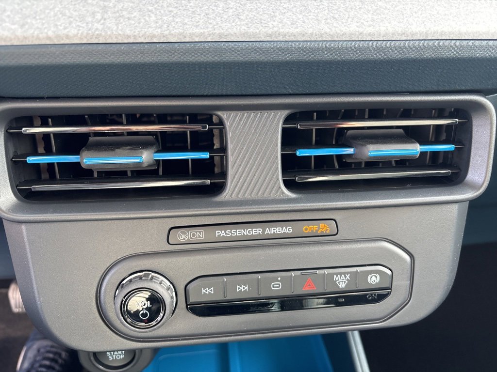 New 2025 Ford Maverick XLT w/ Equipment Group 301A image 24