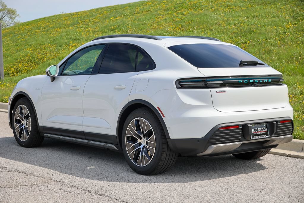 New 2026 Porsche Macan 4 Electric AWD/4WD image 3