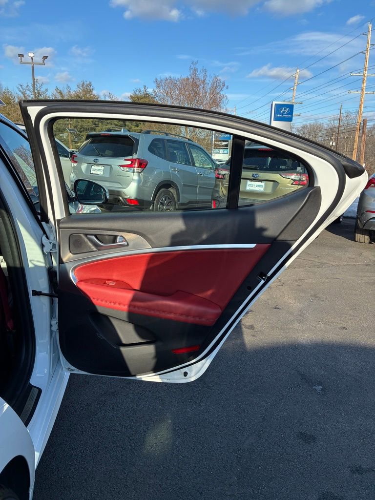 Used 2025 Genesis G70 3.3T Advanced image 47