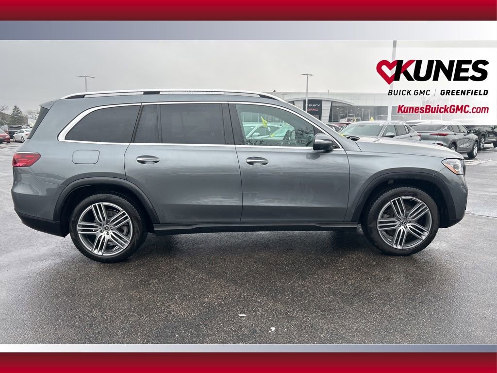 Used 2025 Mercedes-Benz GLS 450 4MATIC image 4