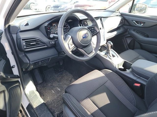Used 2025 Subaru Outback Premium image 8