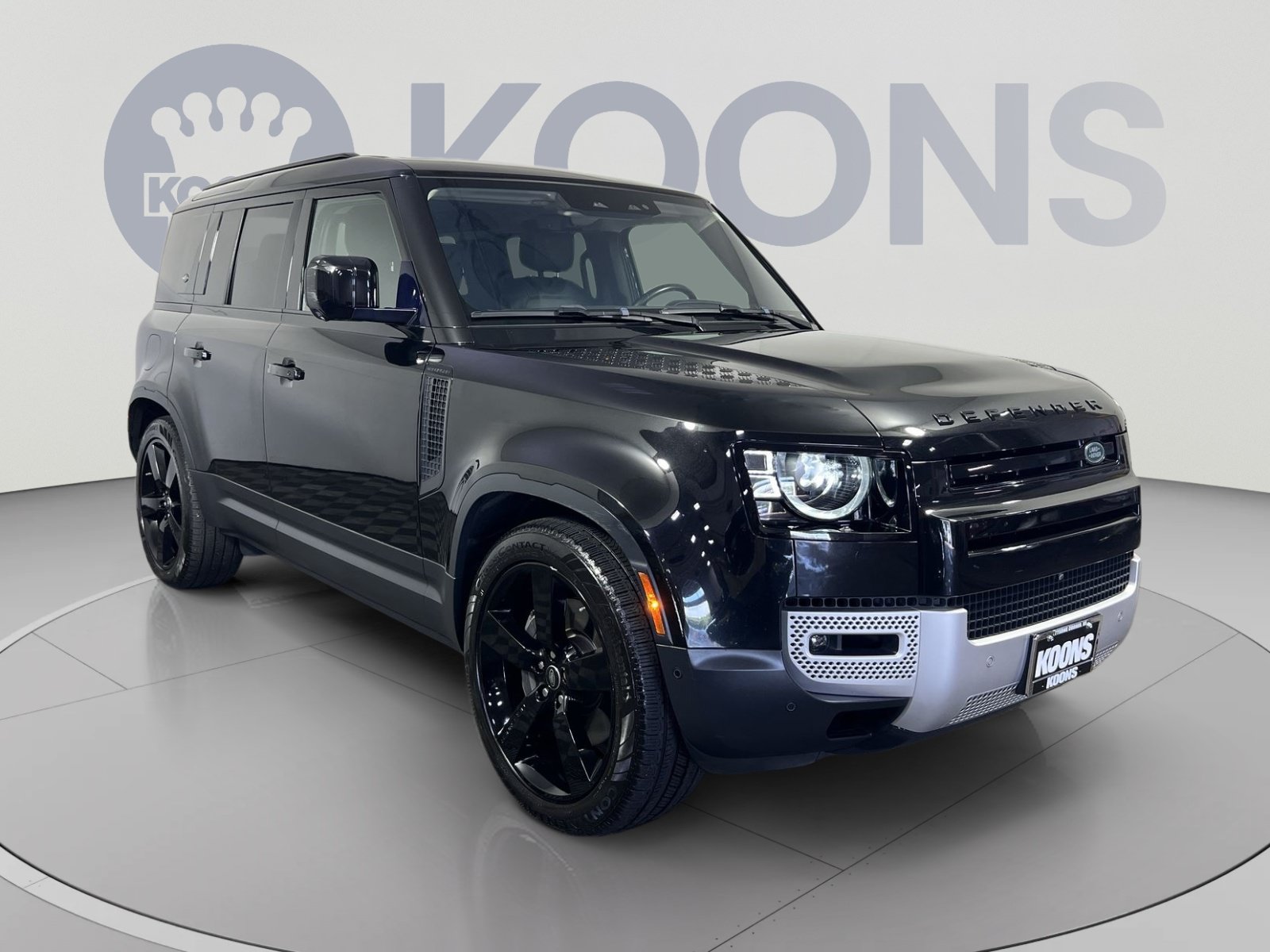 Used 2020 Land Rover Defender 110 HSE AWD/4WD image 2
