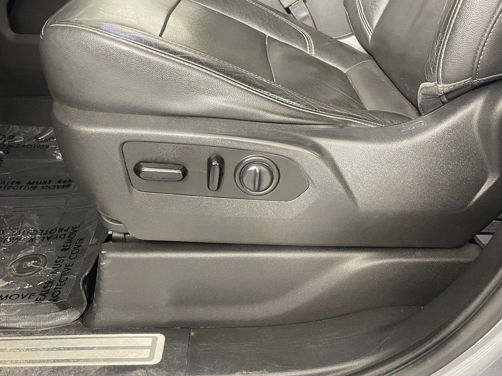 Used 2019 Chevrolet Silverado 1500 LT Trail Boss AWD/4WD image 23