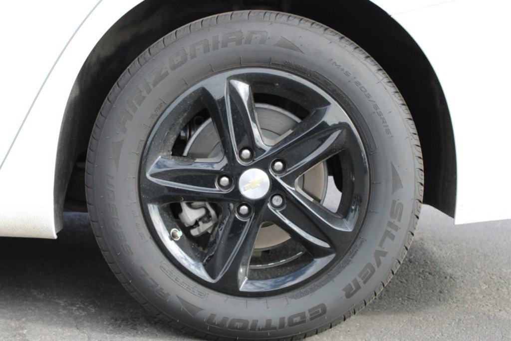 Used 2023 Chevrolet Malibu LT image 9