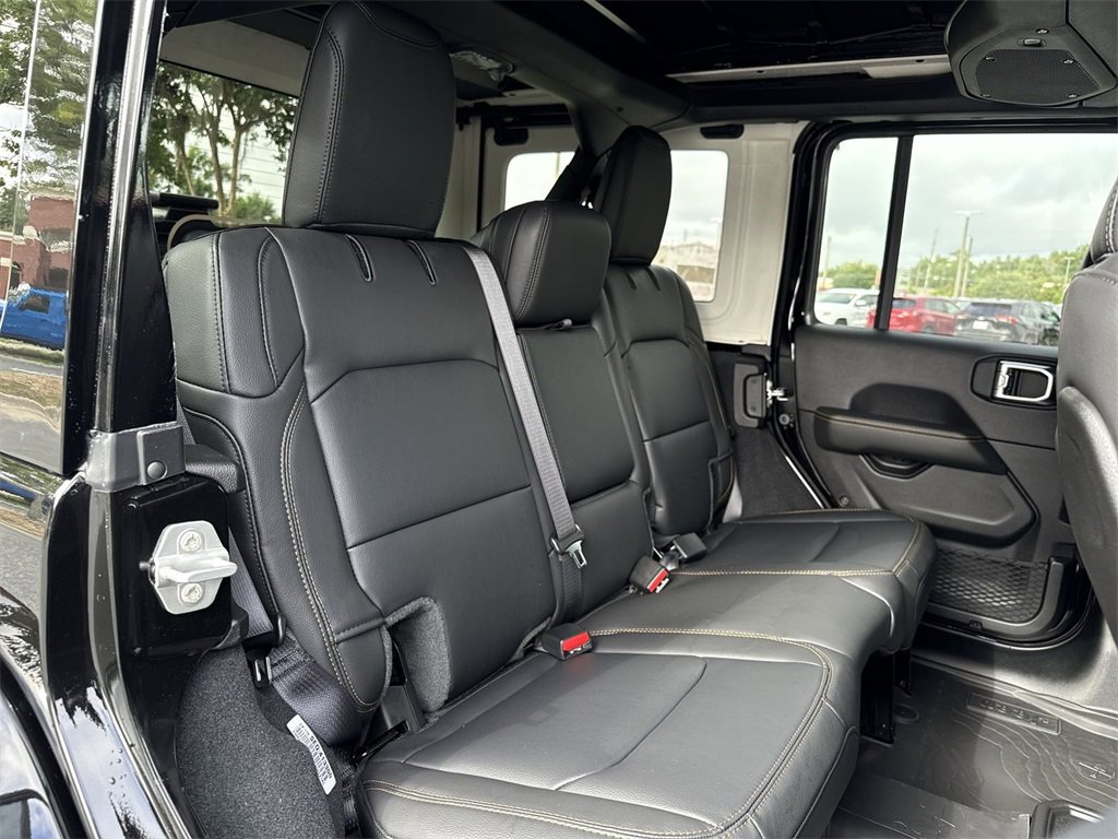 New 2025 Jeep Wrangler Sahara image 25