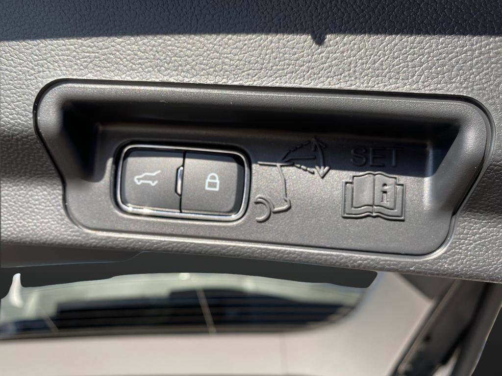 New 2026 Ford Explorer Active image 18