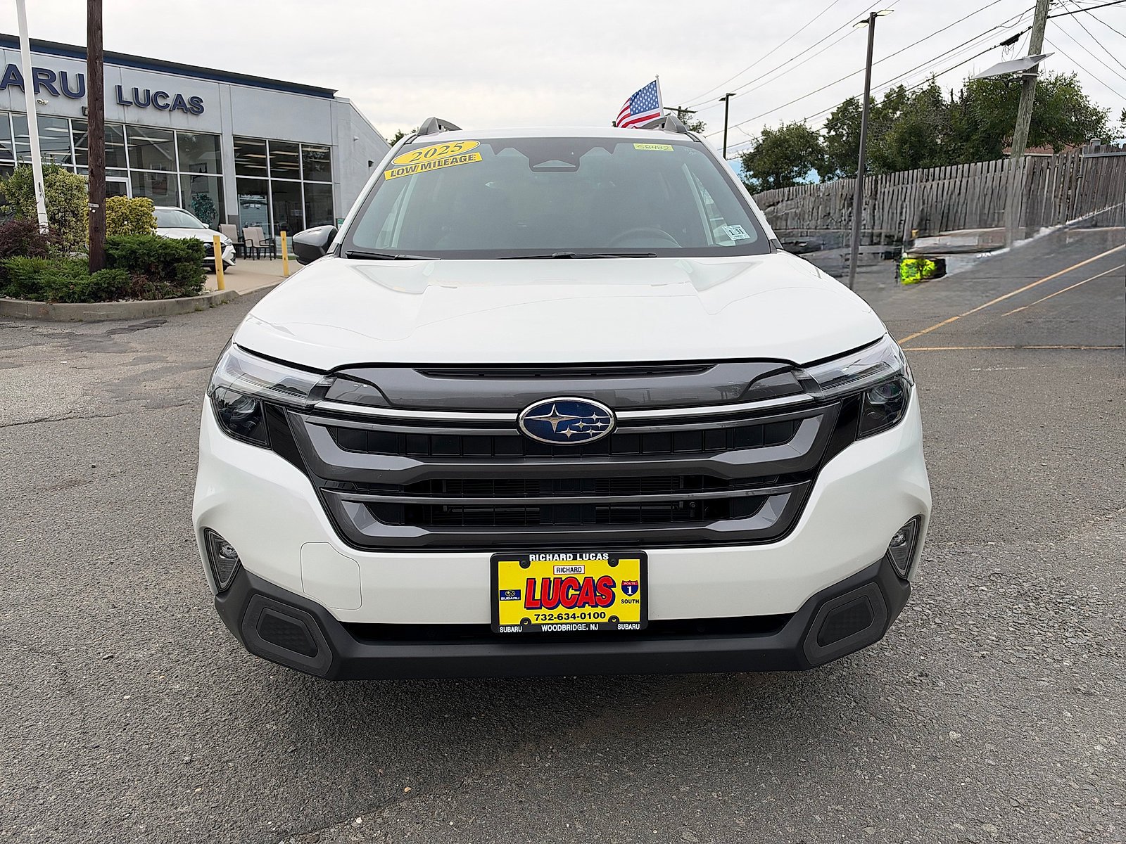 Certified 2025 Subaru Forester Limited AWD/4WD image 3