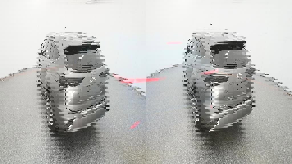 New 2026 Toyota Highlander Platinum image 6