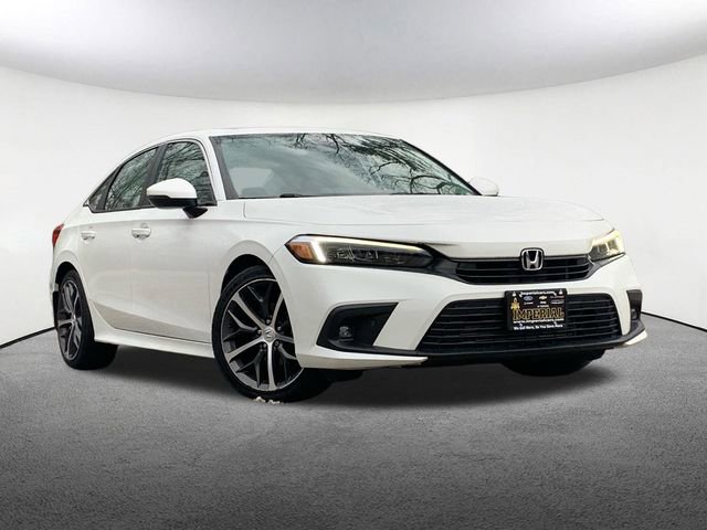 Used 2022 Honda Civic Touring image 2