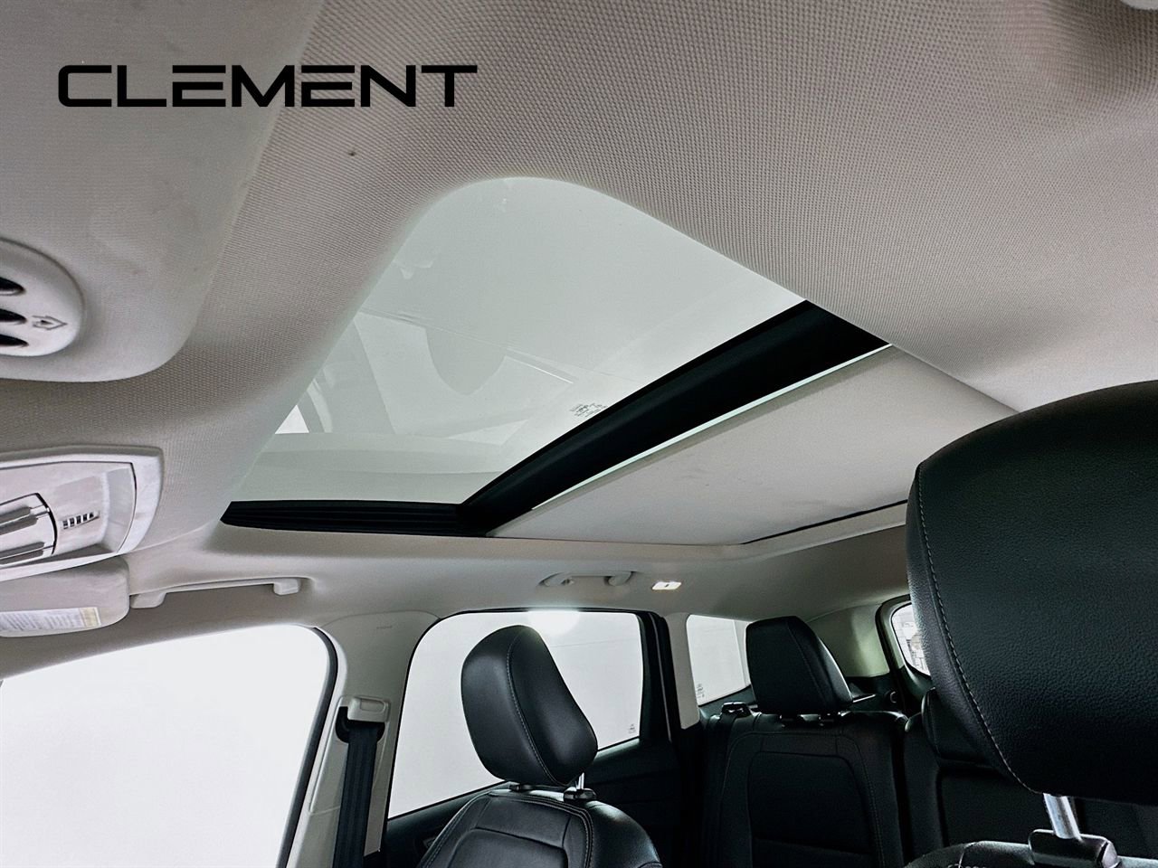 Used 2019 Ford Escape Titanium image 26