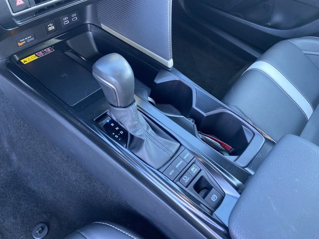 Used 2025 Toyota Camry SE FWD image 41