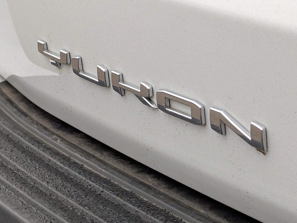 Used 2023 GMC Yukon SLT image 36