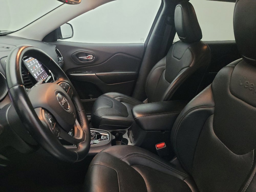 Used 2019 Jeep Cherokee Limited FWD image 17