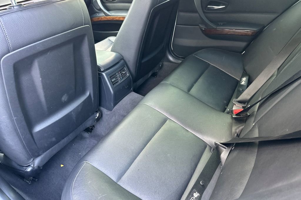 Used 2011 BMW 335i Sedan RWD image 12
