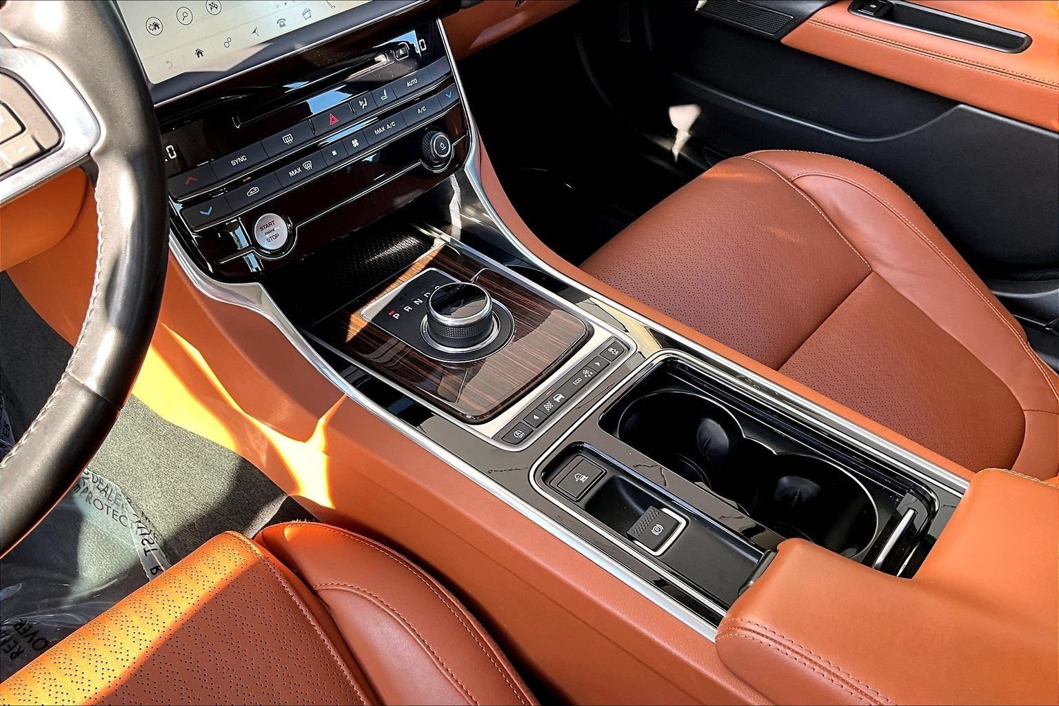 Used 2018 Jaguar XE Portfolio RWD image 17