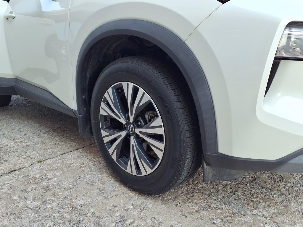 Used 2022 Nissan Rogue SV FWD image 20