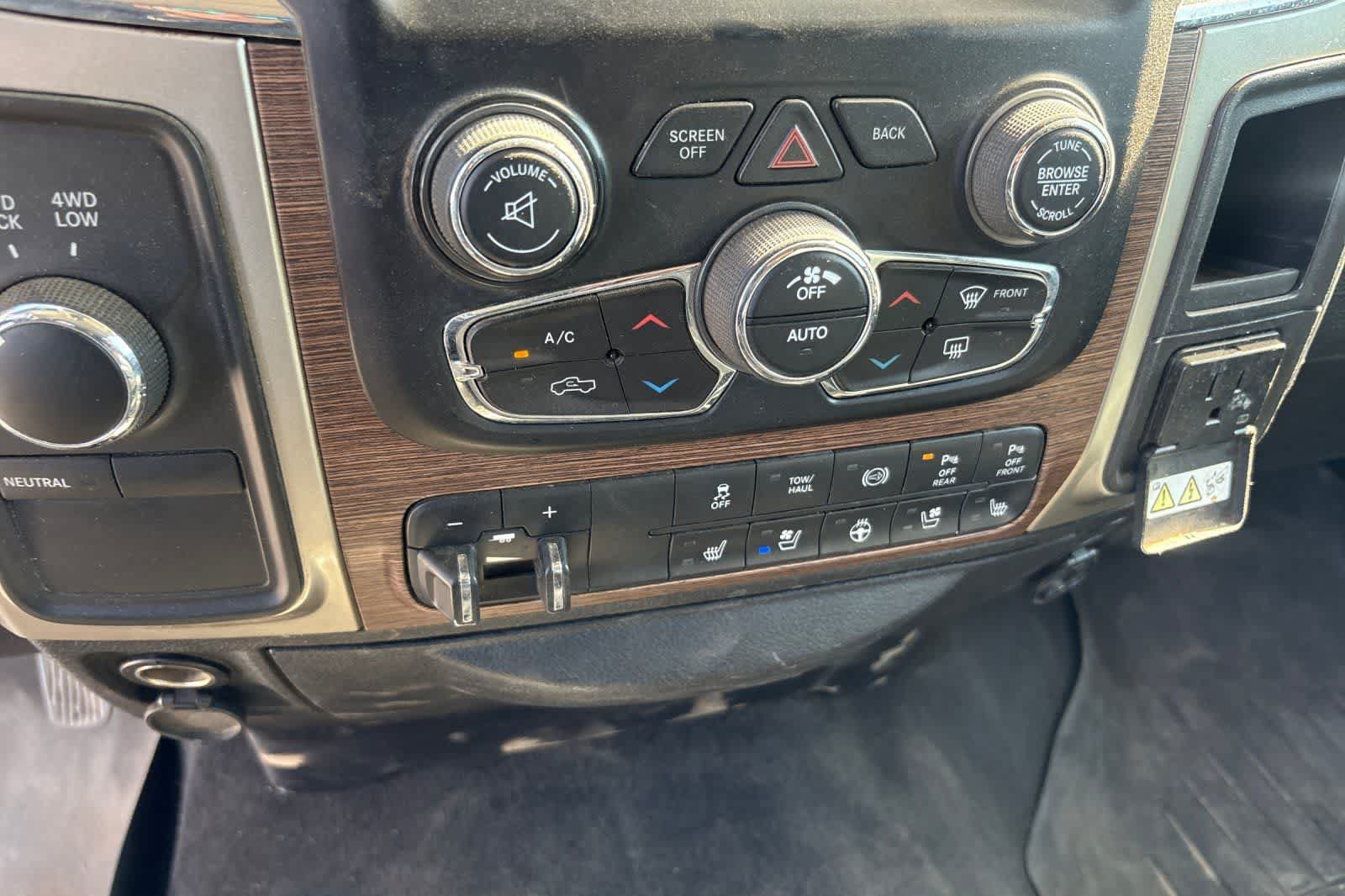 Used 2017 RAM 2500 Laramie AWD/4WD image 20