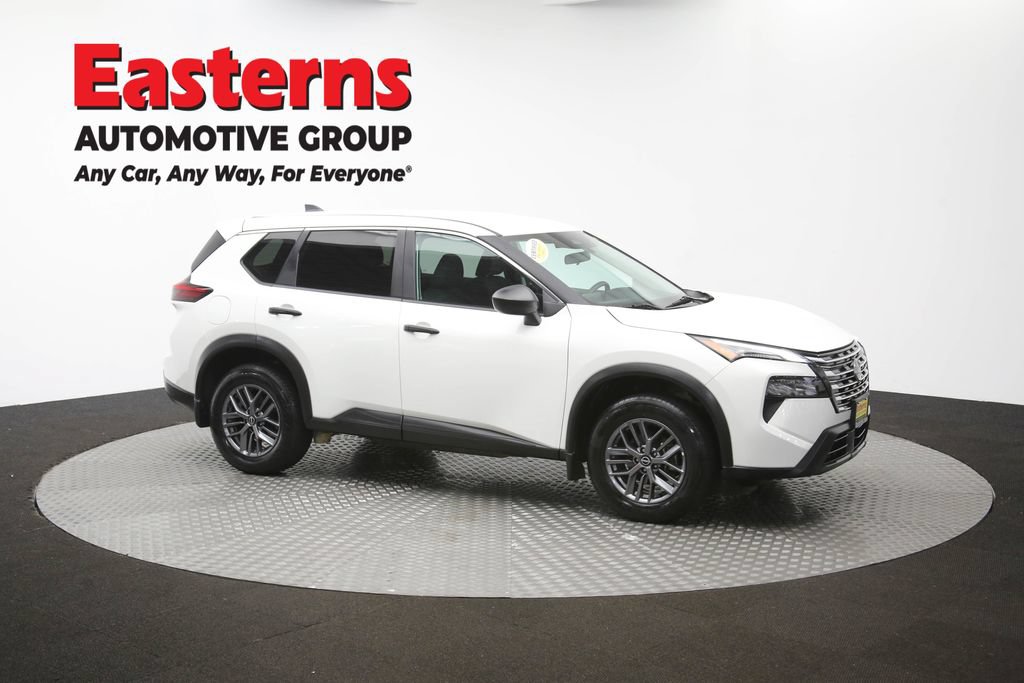 Used 2024 Nissan Rogue S AWD/4WD image 48