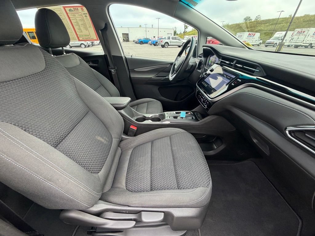 Used 2022 Chevrolet Bolt LT FWD image 34