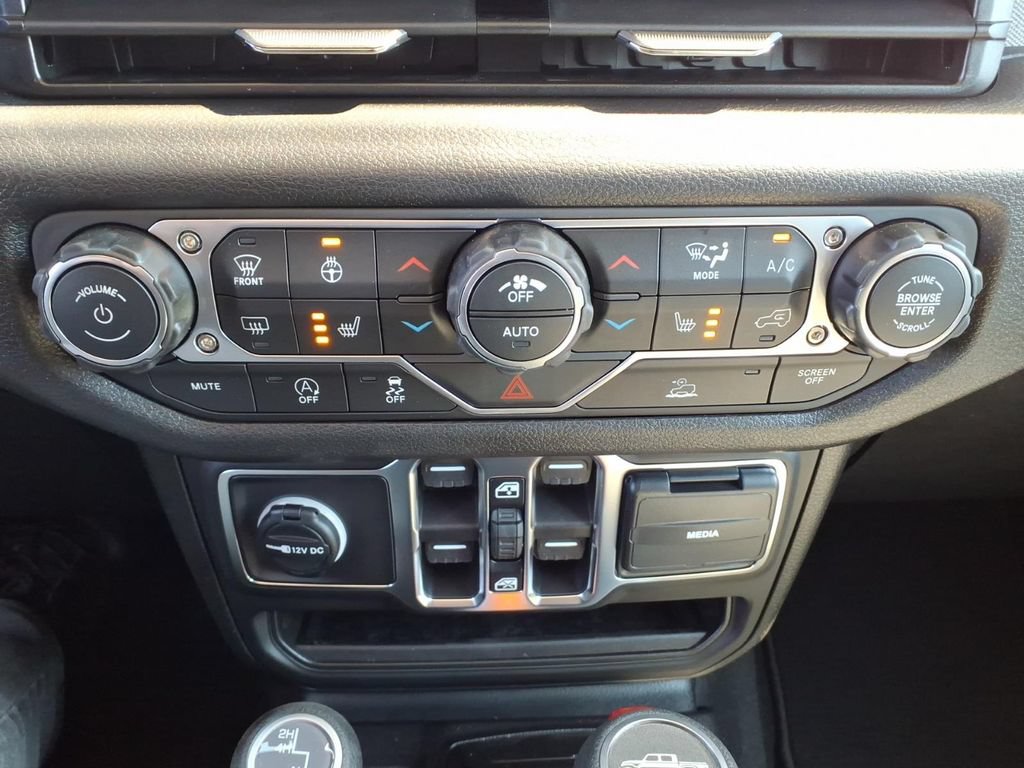 New 2026 Jeep Gladiator Sport AWD/4WD image 24