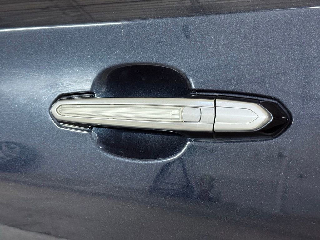 Used 2014 Cadillac XTS Platinum image 13