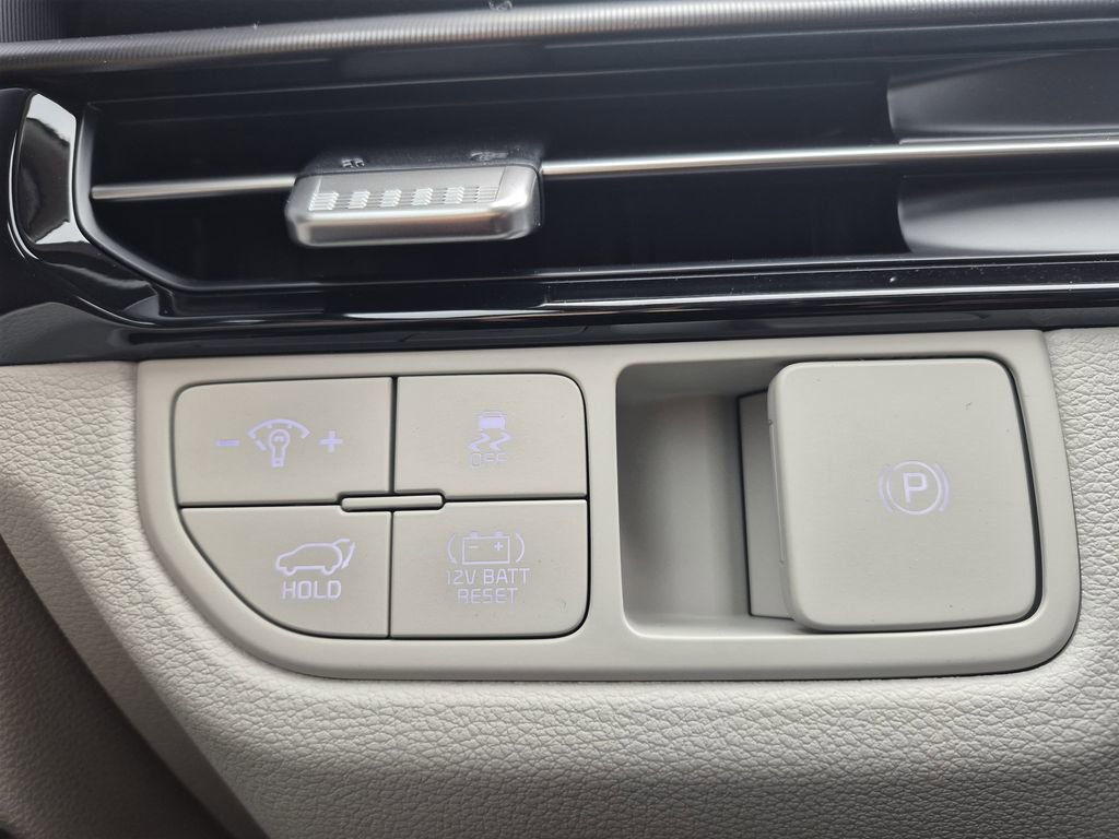 New 2026 Kia Sportage EX image 25