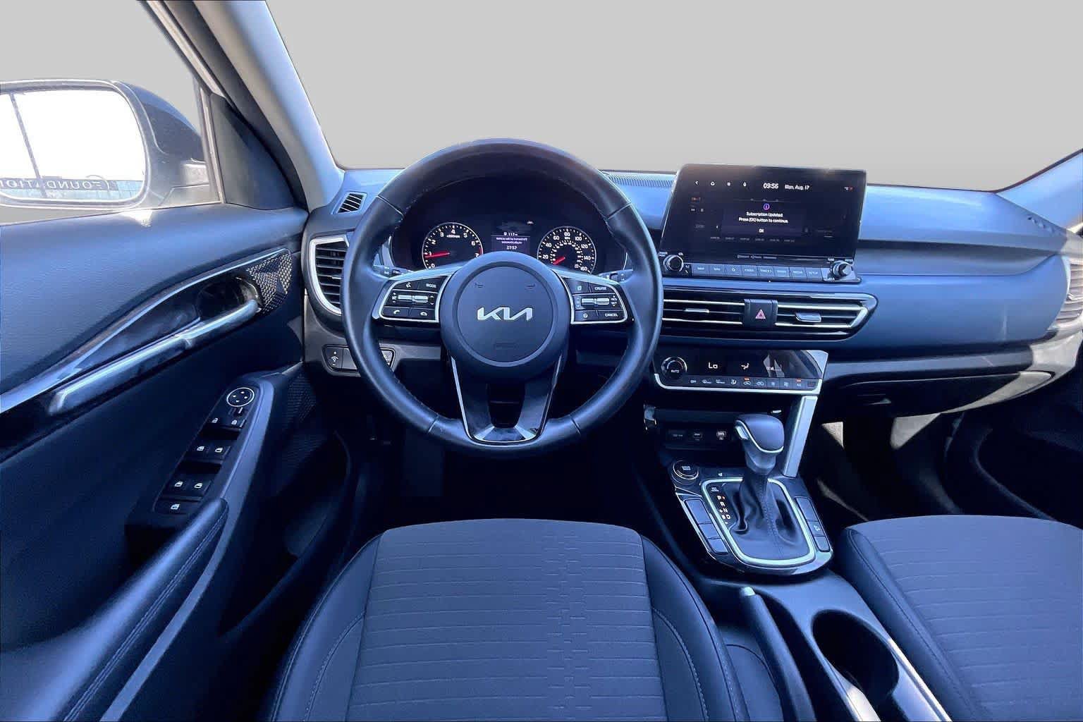 Used 2022 Kia Seltos S FWD image 6