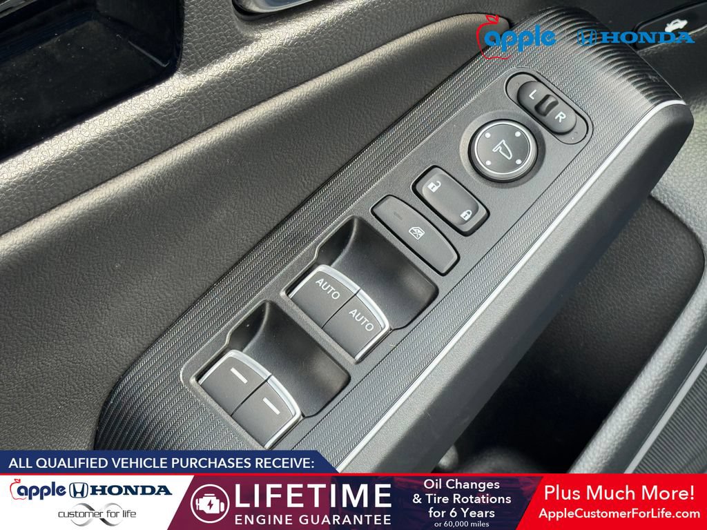 Used 2025 Honda Civic Sport Touring image 9