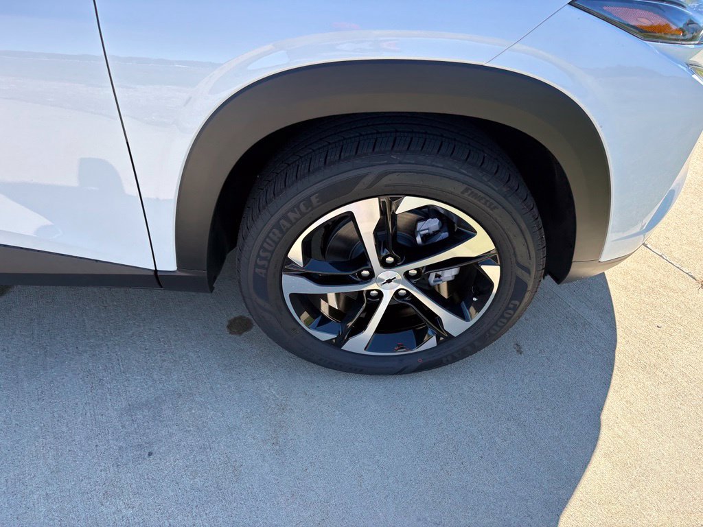 New 2026 Chevrolet Trax RS w/ Driver Confidence Package FWD image 45