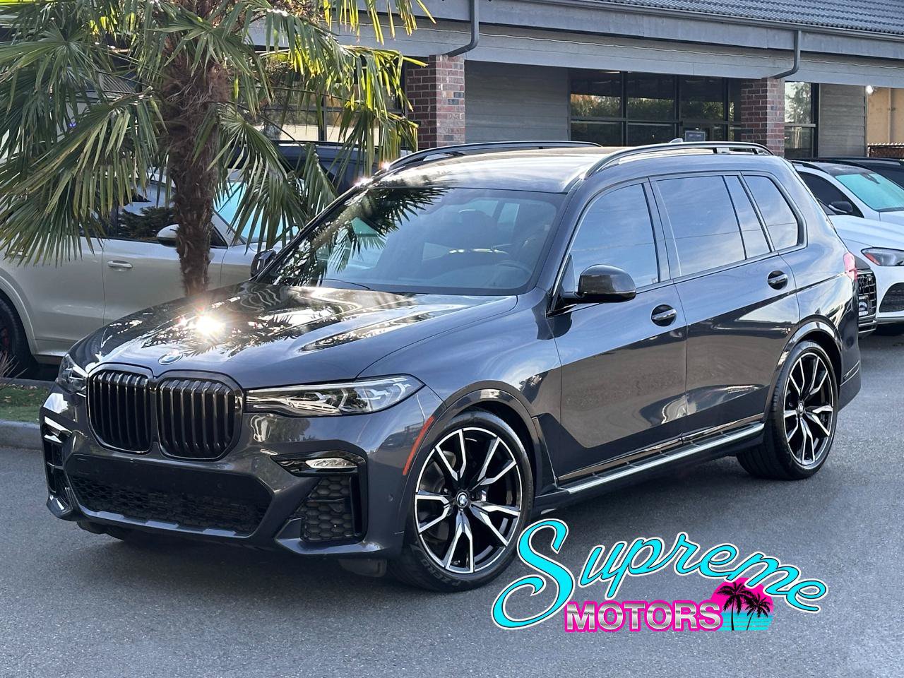 Used 2020 BMW X7 xDrive40i w/ M Sport Package AWD/4WD image 1