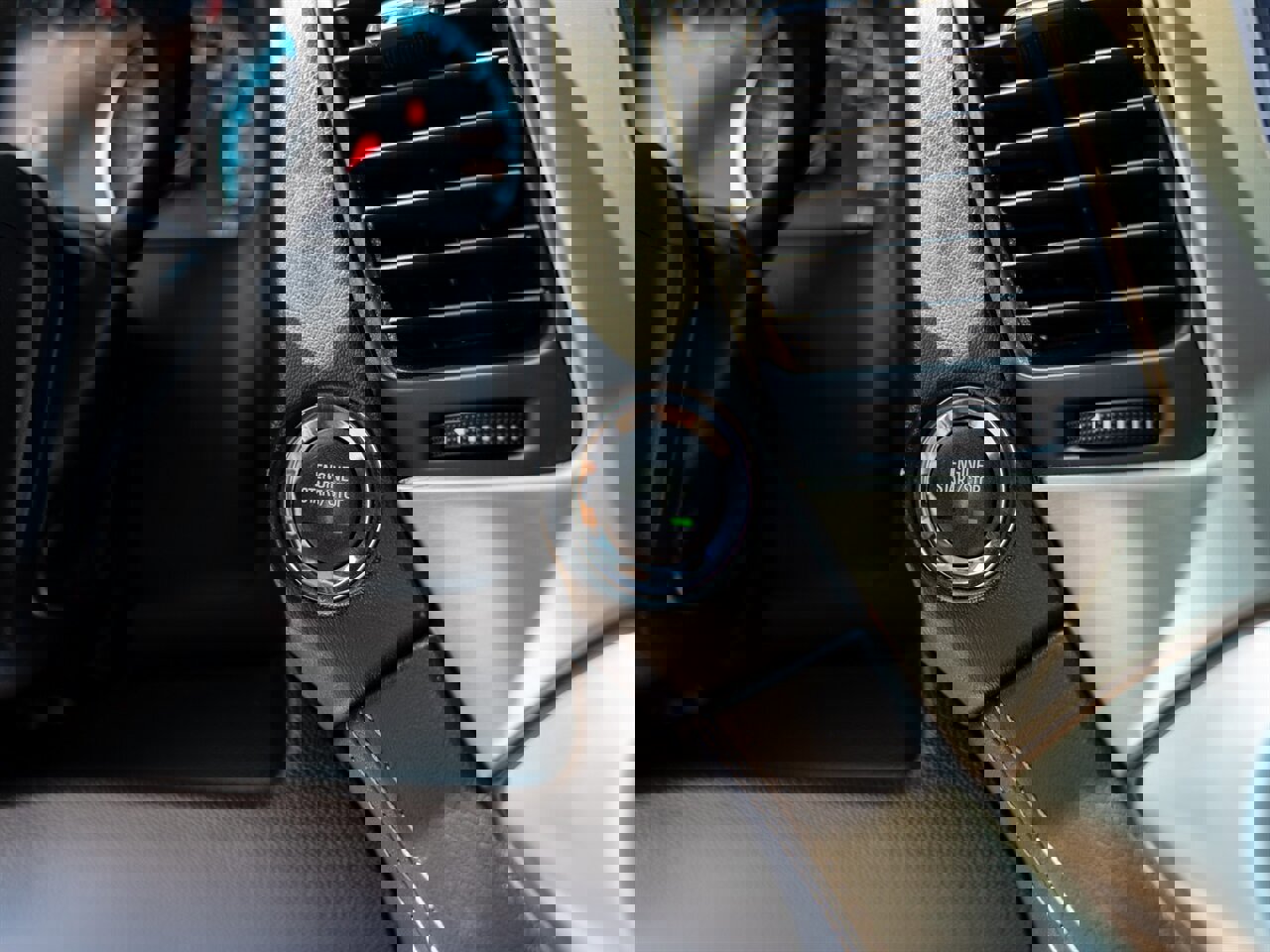 Used 2018 GMC Yukon Denali w/ Denali Ultimate Package image 39