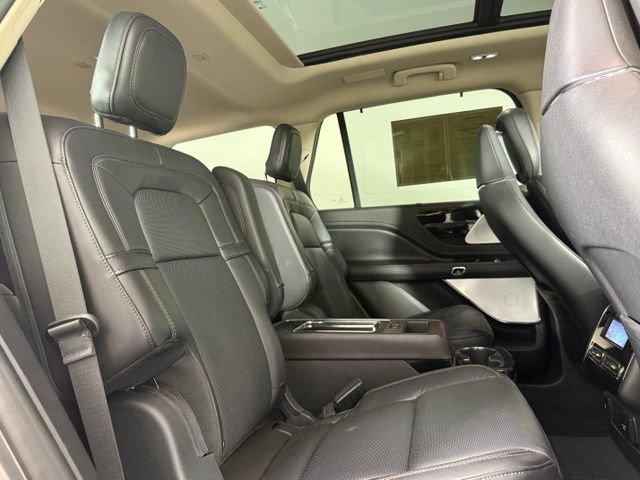 Used 2021 Lincoln Aviator Reserve w/ Equipment Group 202A AWD/4WD image 27