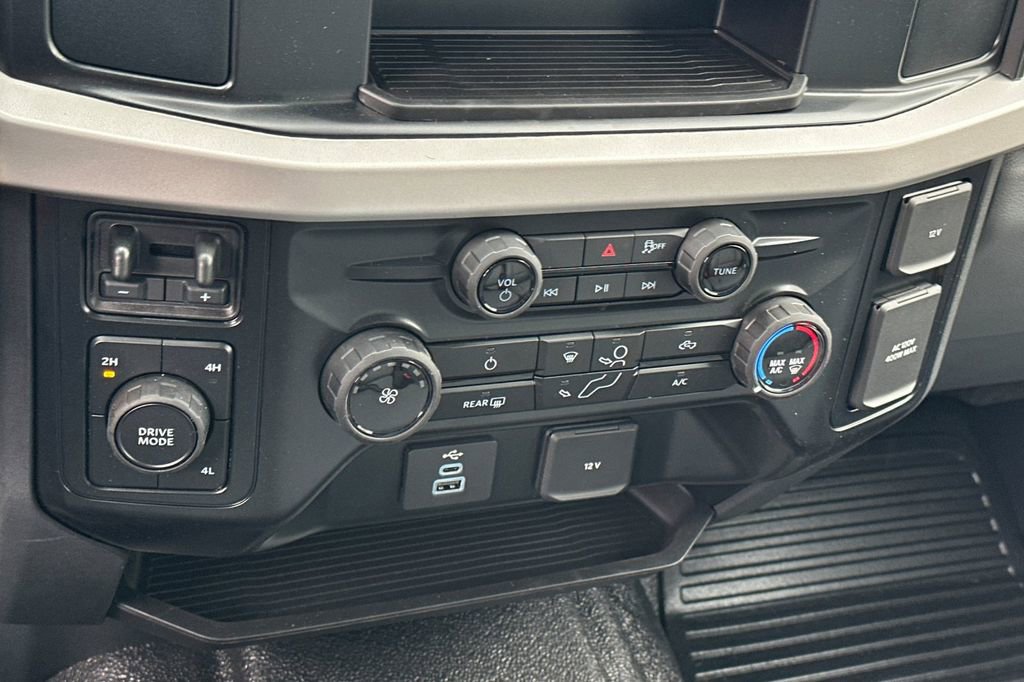New 2026 Ford F550 4x4 Crew Cab Super Duty image 16
