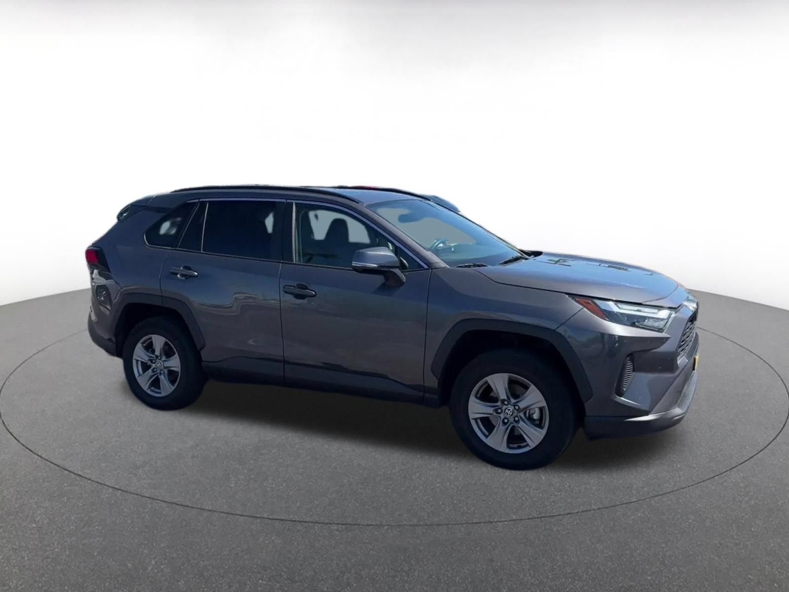 Used 2025 Toyota RAV4 XLE w/ Convenience Package AWD/4WD image 2