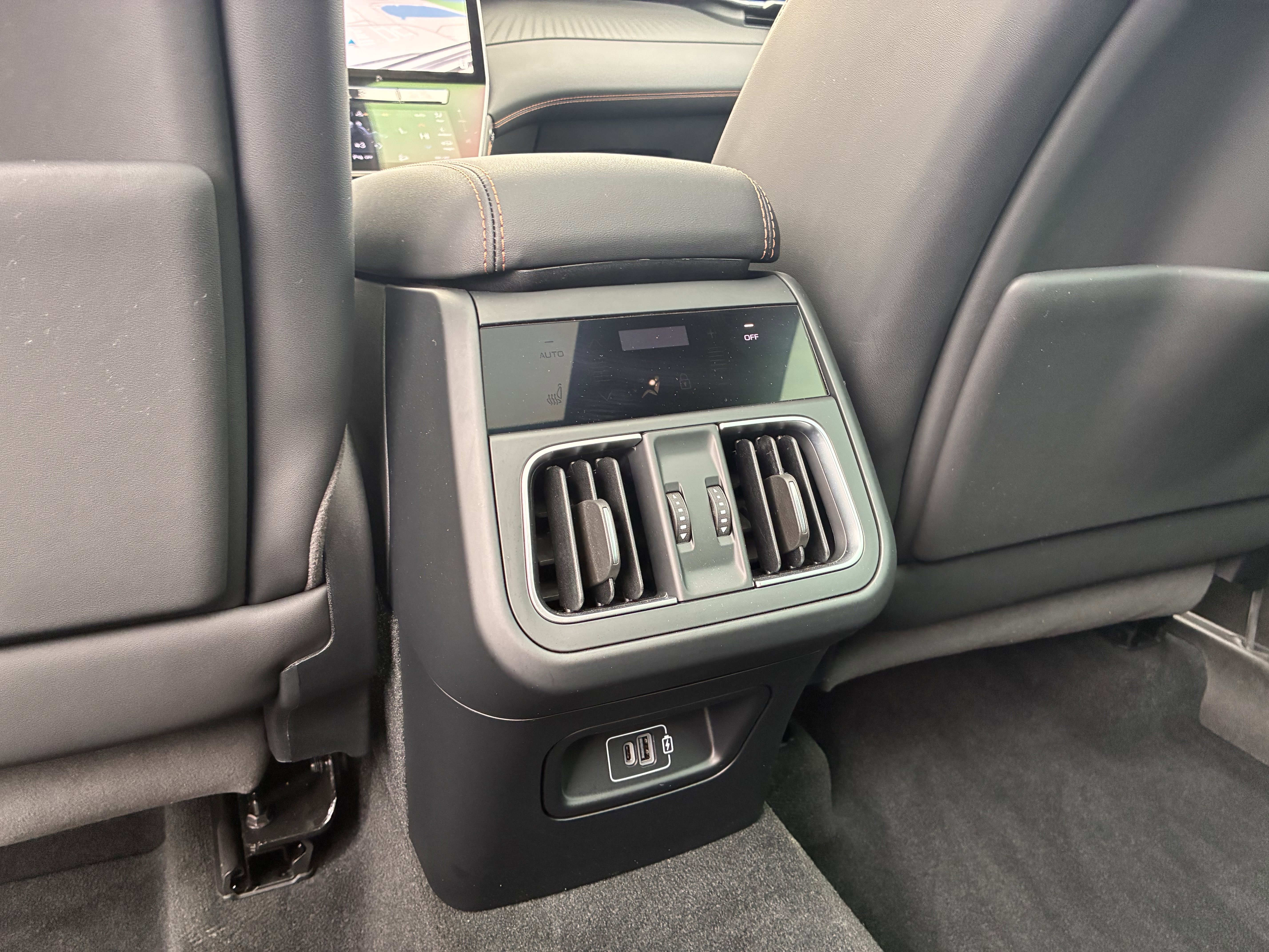 Used 2025 Maserati Grecale Folgore image 28