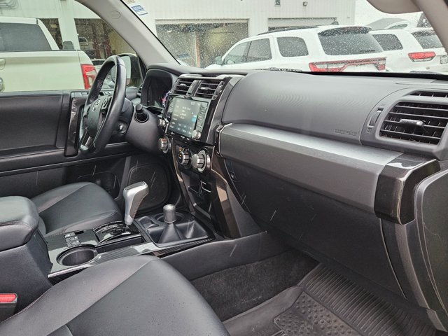 Used 2023 Toyota 4Runner TRD Off-Road Premium w/ Moonroof Package AWD/4WD image 20