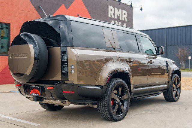 Used 2025 Land Rover Defender 130 X image 5
