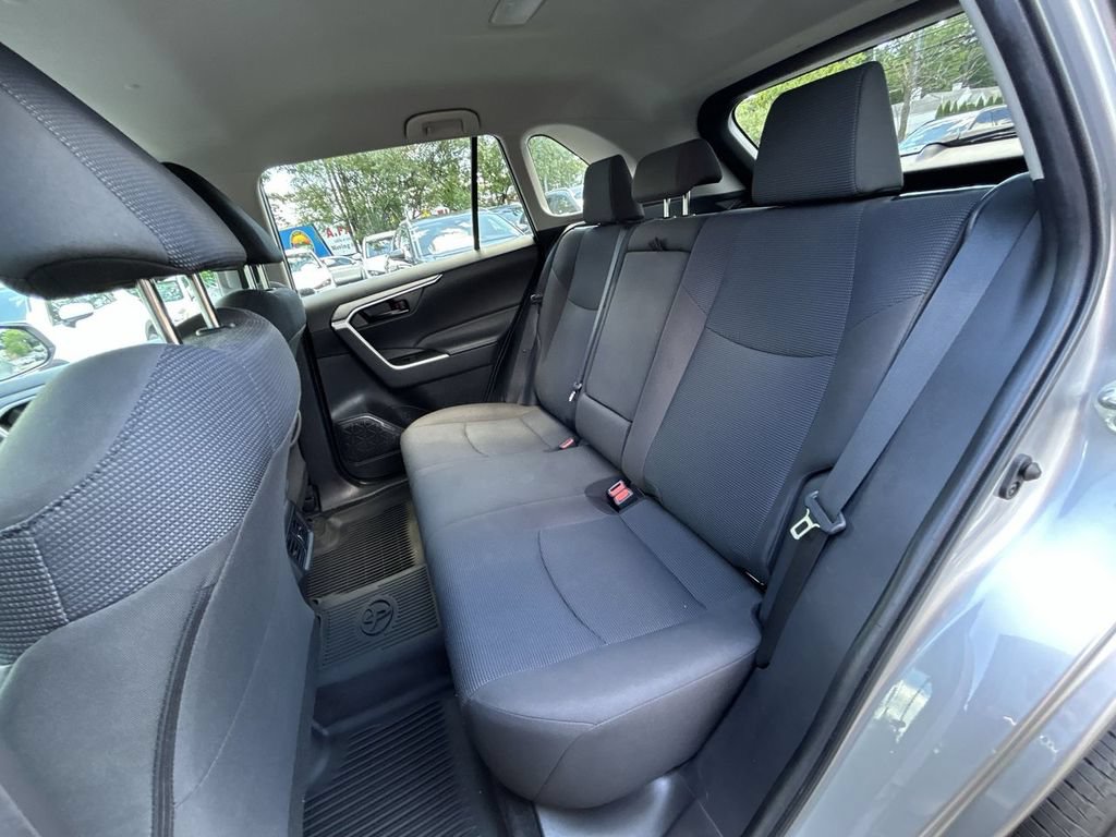 Used 2023 Toyota RAV4 LE AWD/4WD image 23