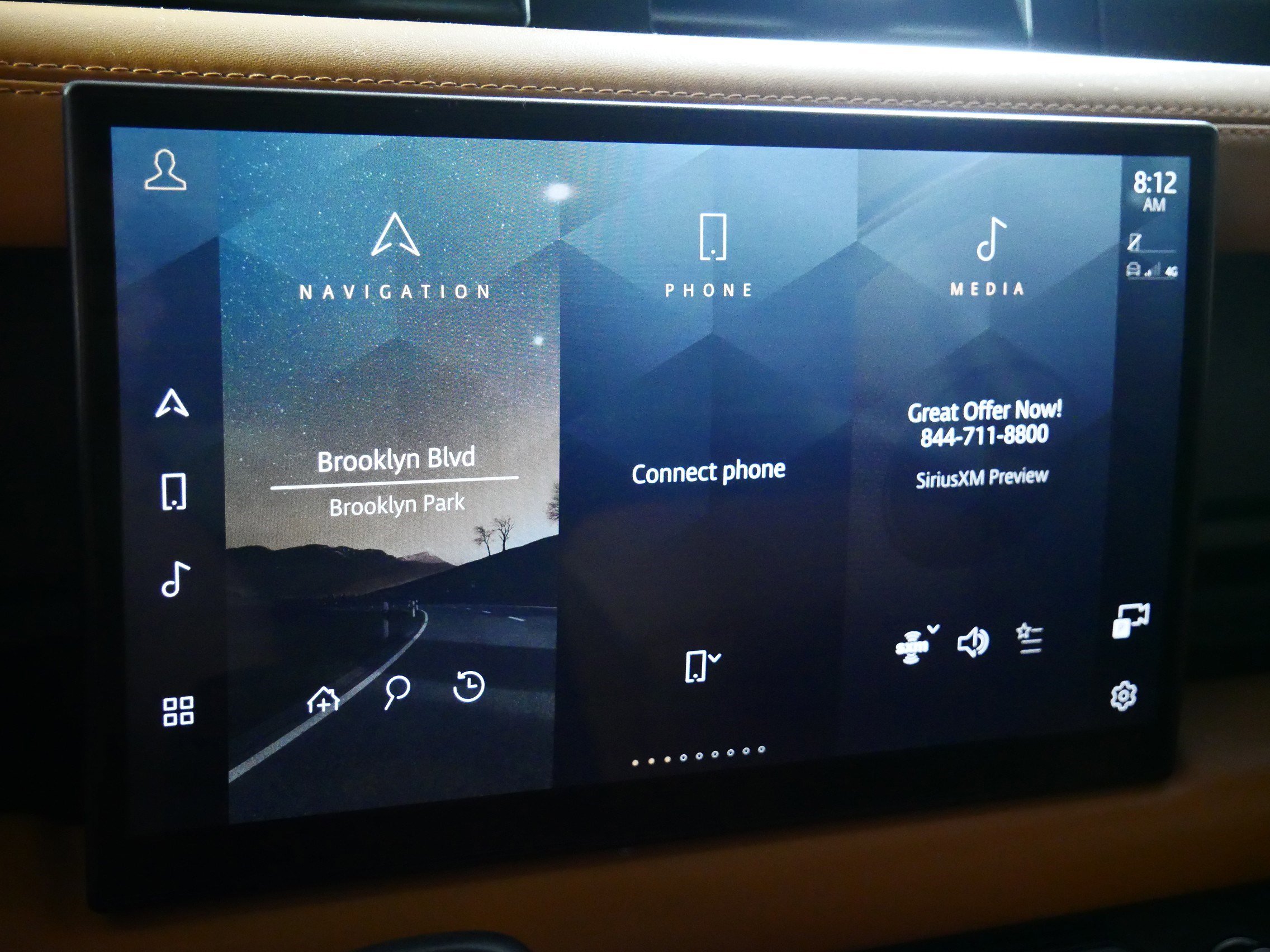 Used 2024 Land Rover Defender 110 X image 32