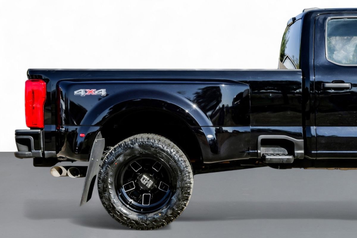 Used 2023 Ford F350 XL w/ XL Chrome Package image 7