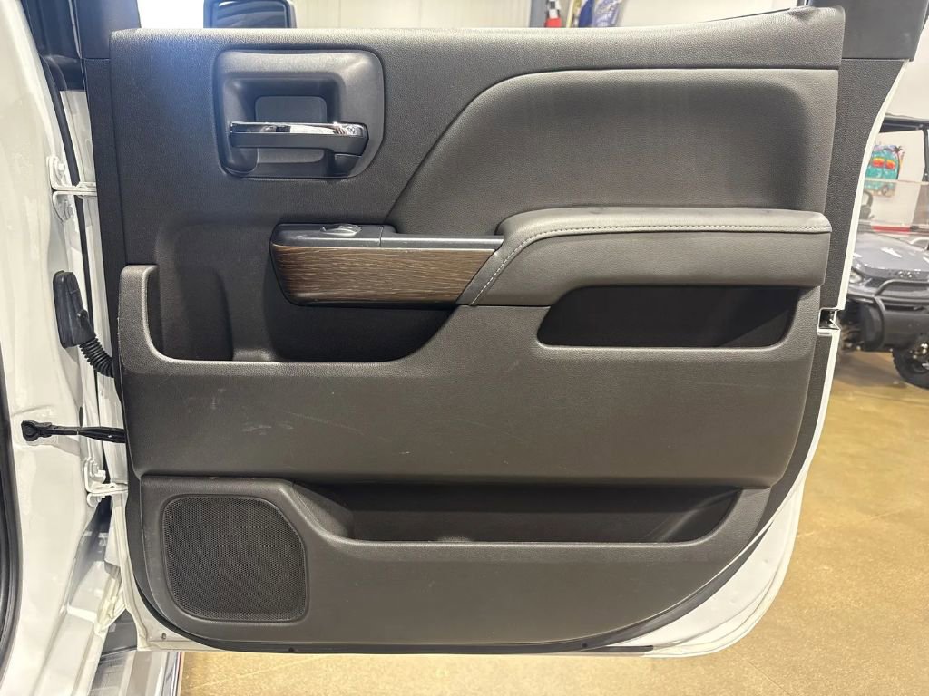 Used 2017 GMC Sierra 3500 Denali image 19