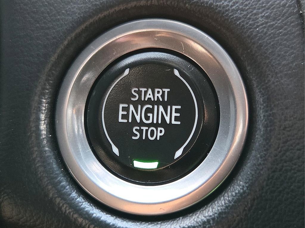 Used 2021 Chevrolet Suburban LS w/ Driver Alert Package RWD image 20