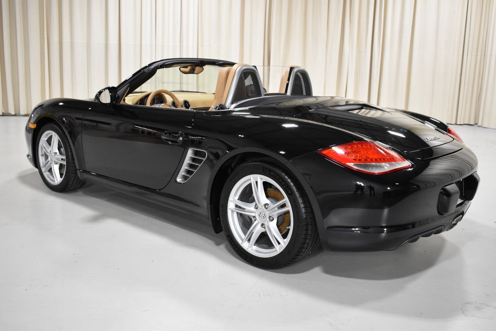 Used 2010 Porsche Boxster RWD image 7