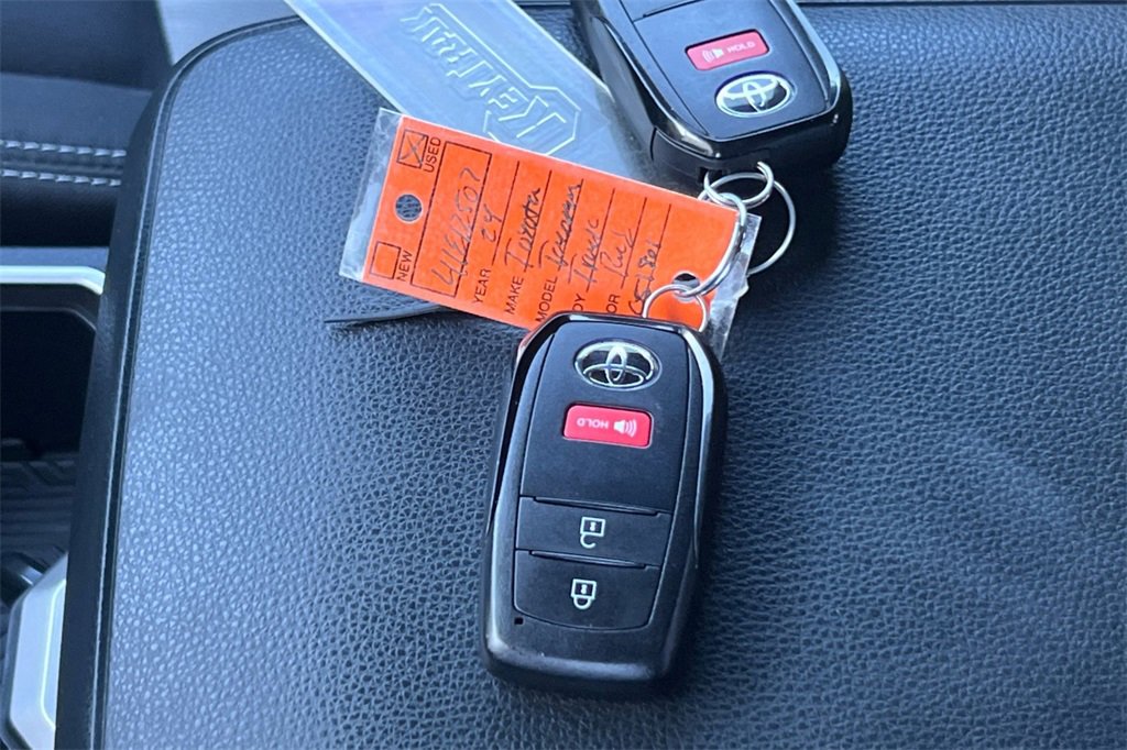 Used 2024 Toyota Tacoma TRD Off-Road image 12