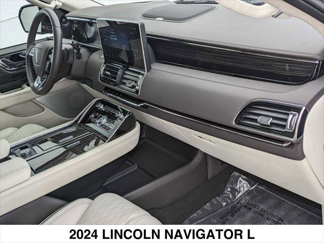 Used 2024 Lincoln Navigator L Black Label image 34