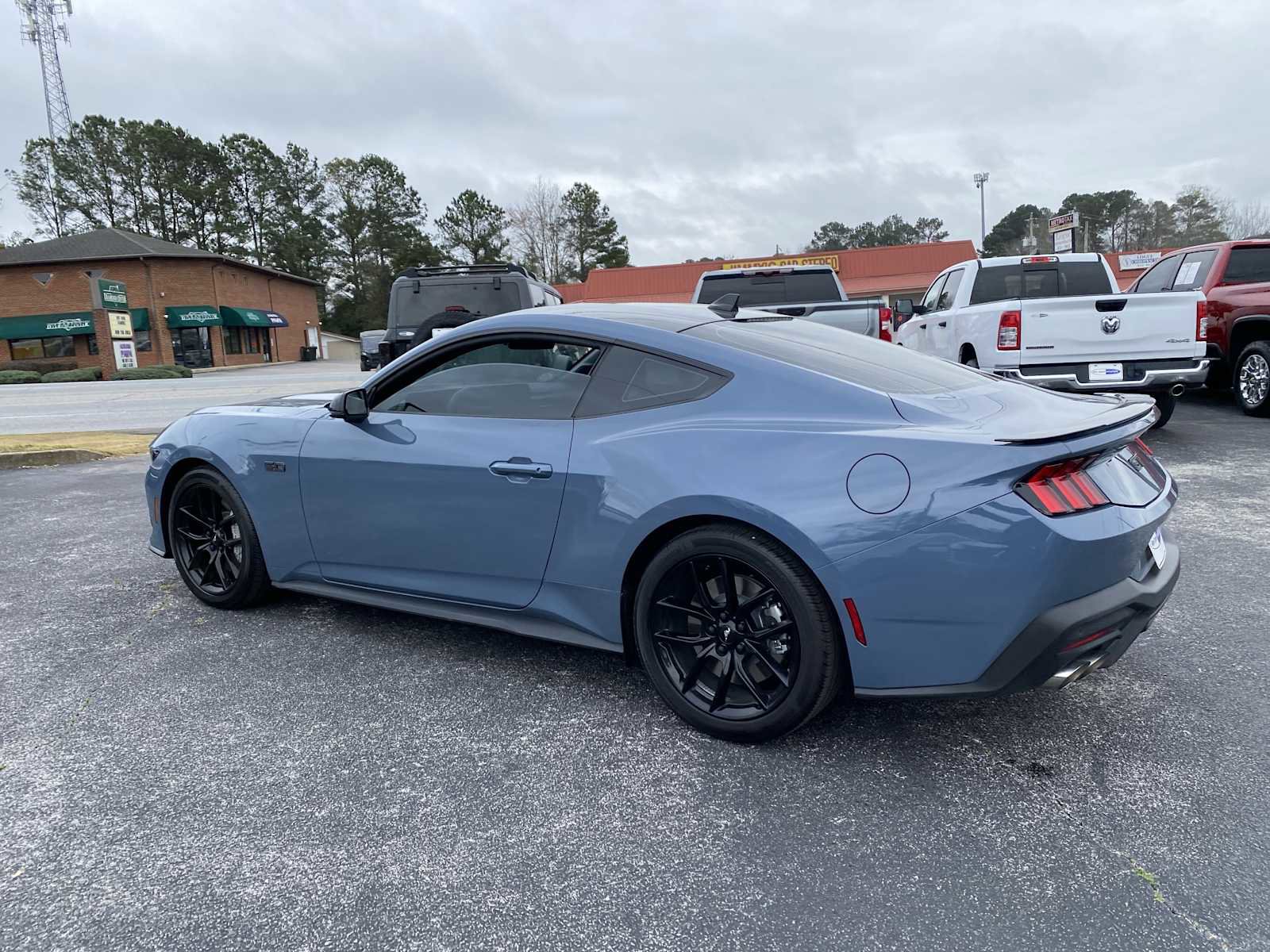 Used 2025 Ford Mustang GT Premium image 7